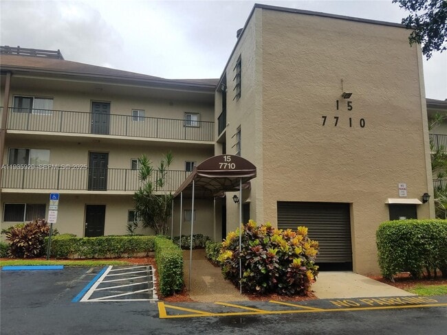 Photo - 7710 NW 50th St Unit 307