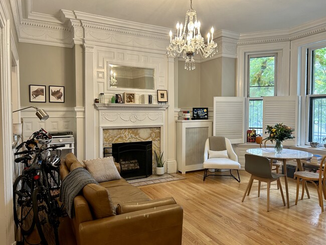 Photo - 373 Commonwealth Ave Unidad 102 Rental