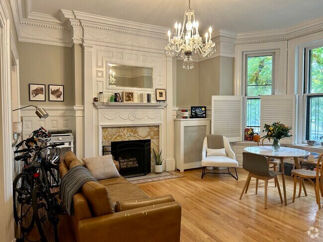 Building Photo - 373 Commonwealth Ave Unit 102 Rental