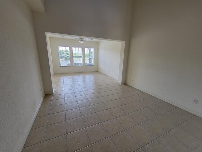 Photo - 685 Pacific Grove Dr Unit 2