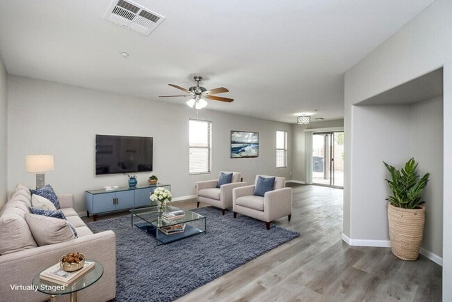 Photo - 2707 E Bart St