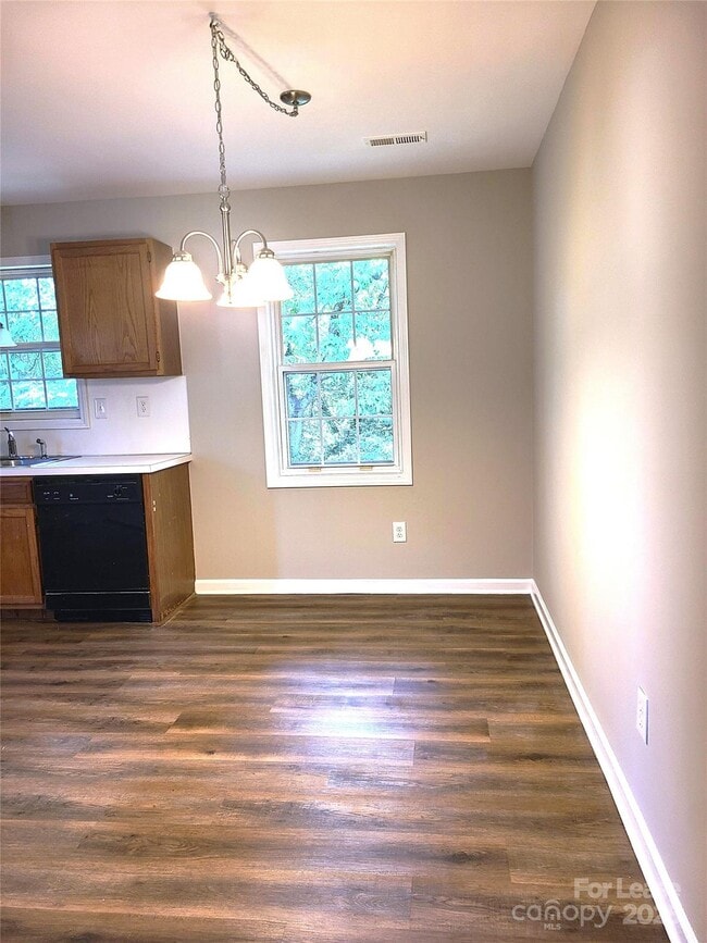 Photo - 8149 Westbourne Dr