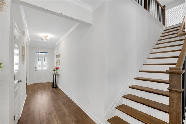 Photo - 1127 Trident Maple Chase