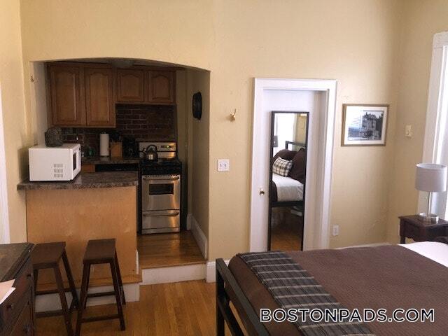 Photo - 48 Hereford St Unit 2