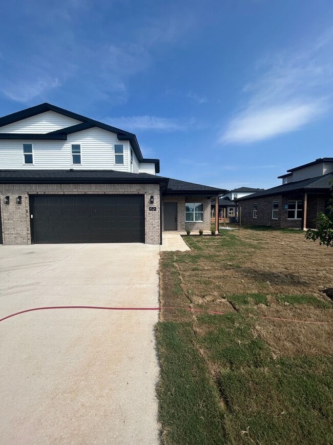 Photo - 621-623 Cosmos St Unit 621 Cosmos St