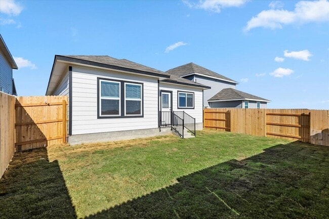 Photo - 2609 Derwent Dr