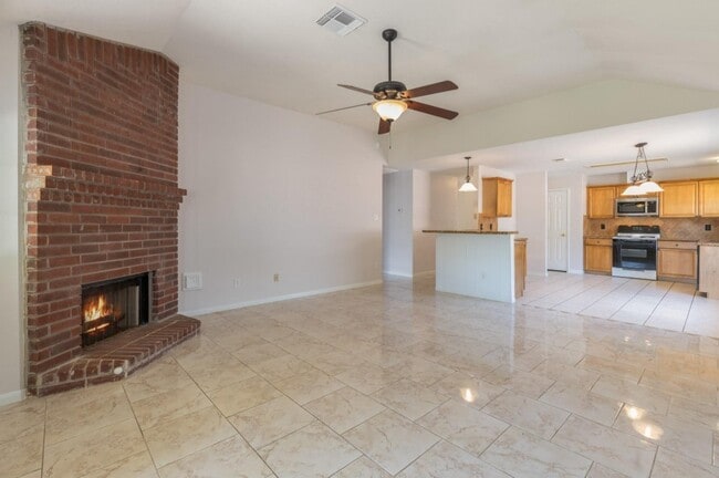 Photo - 21812 Whispering Forest Dr