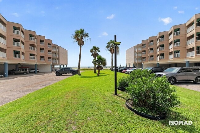 Photo - 3938 Surfside Blvd