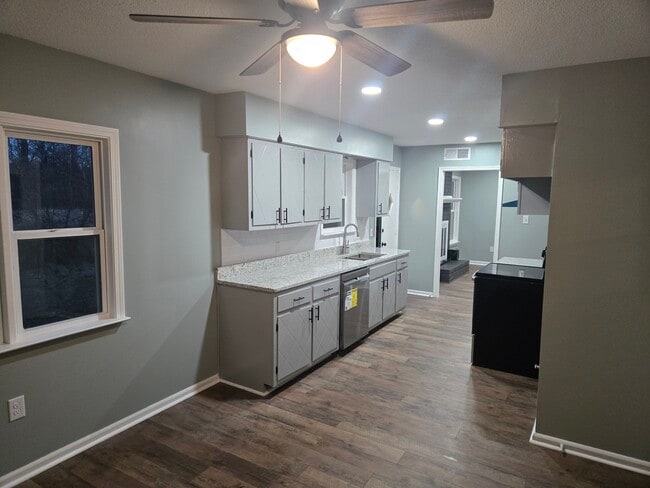 Photo - 3166 Lichen Dr