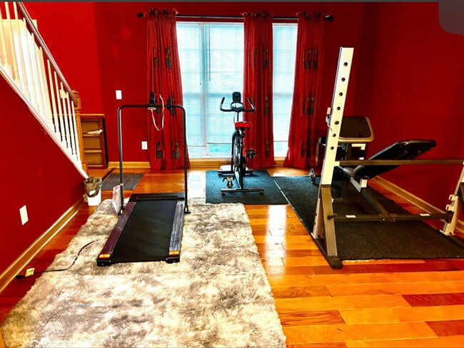 Building Photo - 8325 Windstream Way