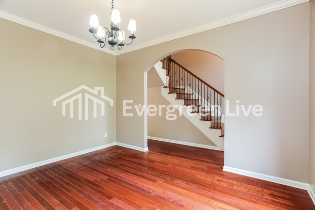 Photo - 6224 Pinebrook Cir