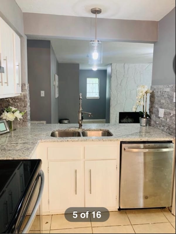 Photo - 5710 Easthampton Dr