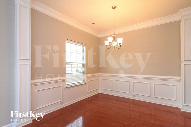 Photo - 111 Rosemont Ln