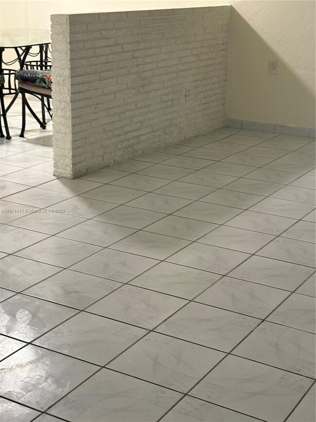 Photo - 20520 NW 2nd Ct