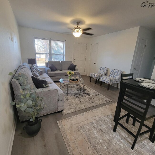 Photo - 1309 Harvey Dr