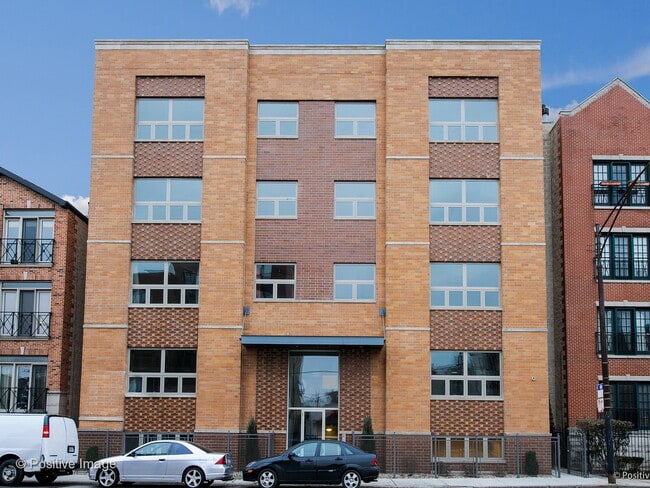 Building Photo - 1617 W Grand Ave Unit 2W