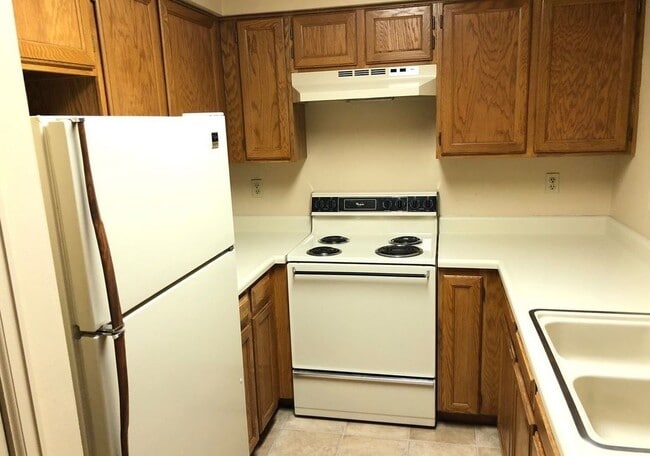 Photo - 932 Acapulco Ct Unit 932