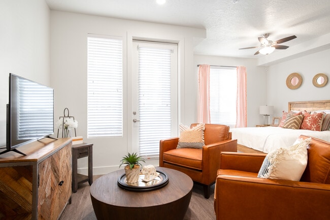 Skyhouse Apartments