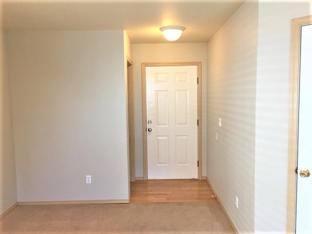 Photo - 9523 187 St E