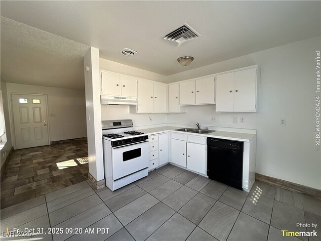 Photo - 7078 Forest Vista St