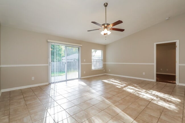 Photo - 1697 Glen Laurel Dr