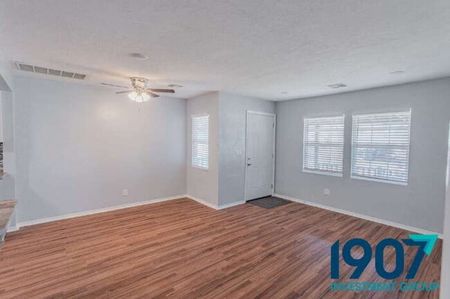Photo - Charming & Updated 3-Bedroom Home in Moore...