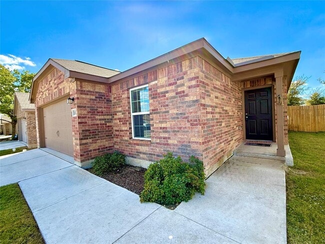 Building Photo - 1008 Riverdale Cove