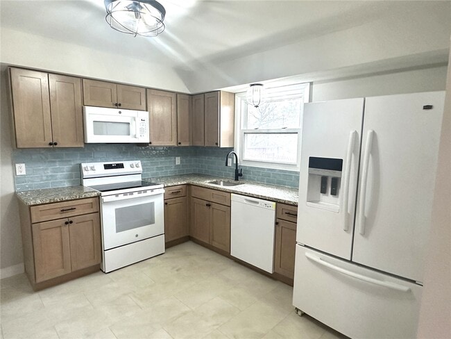 Photo - 67 Strecker Rd