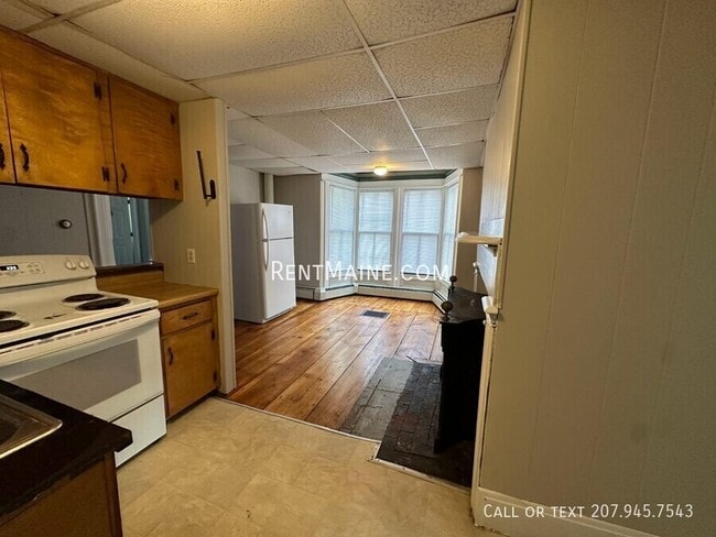 Building Photo - 174 Brunswick St Unit 2