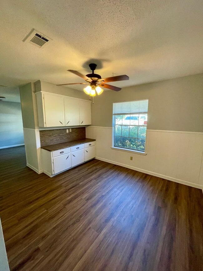 Photo - 29 E Laramie Dr Unidad A