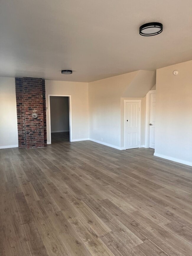 Photo - 315 N 1st St Unit 313 N 1st St