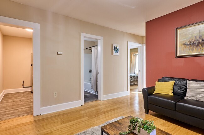 Photo - 198 Court St Unidad 6