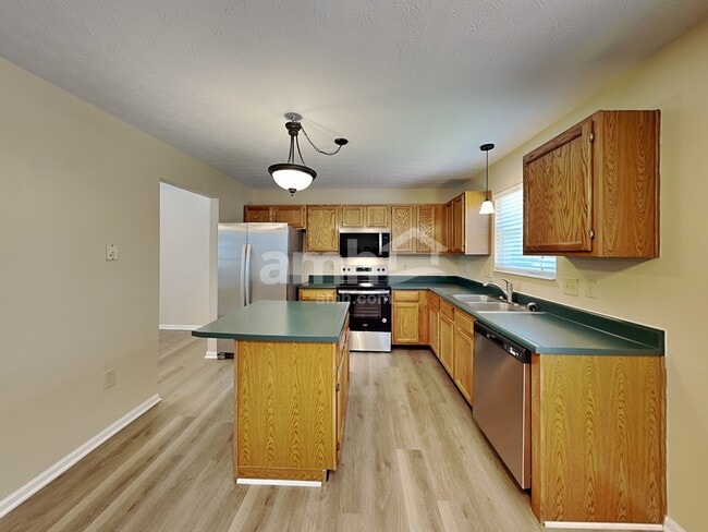 Photo - 545 Weeping Willow Ln