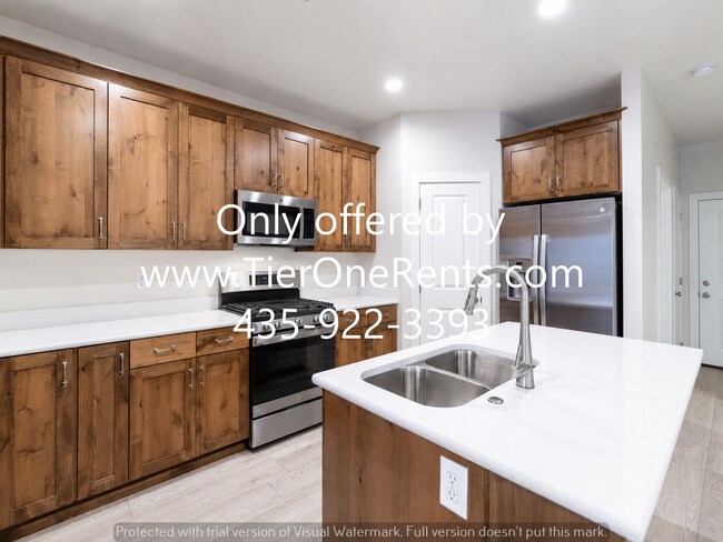 Photo - **$500 OFF FIRST MONTHS RENT**
