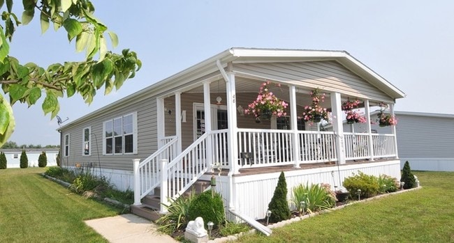Photo - Stonegate Manor