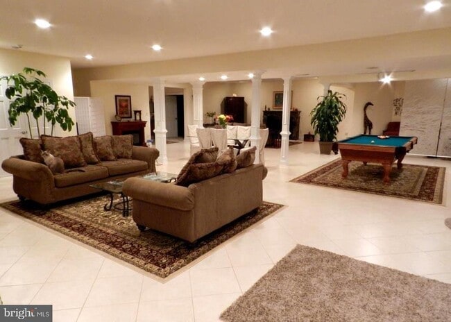 Photo - 2964 Wilson Ave