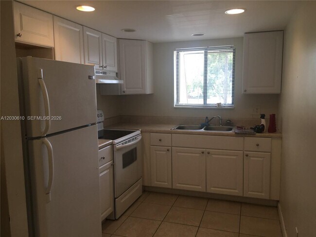 Photo - 1085 S Flagler Ave Unidad 616