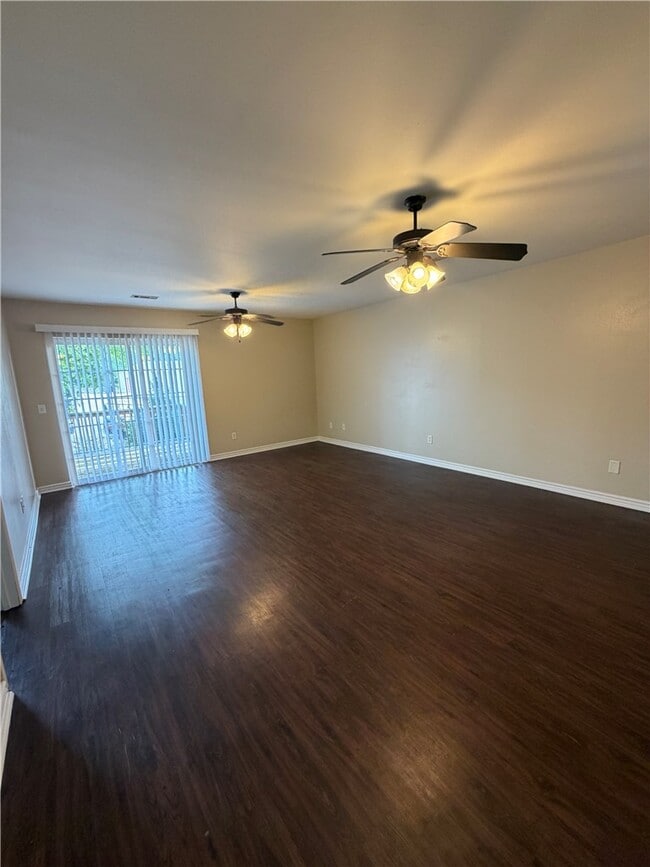 Photo - 231 Graystone Cir