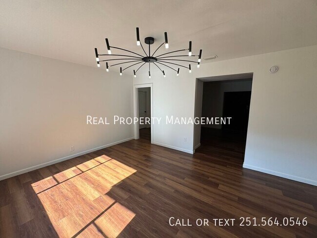 Photo - 265 Thrift St