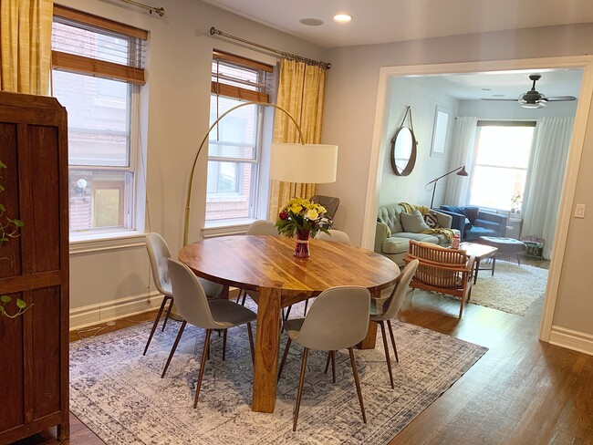 Dining Room - 5006 N Winchester Ave Condo Unit 1E