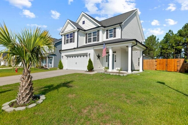 Photo - Open-Concept Living with Main-Level Primary Near Stone Bay