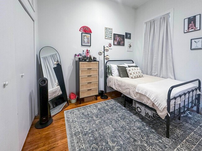 Photo - 1426 Willow Ave Unit 3A