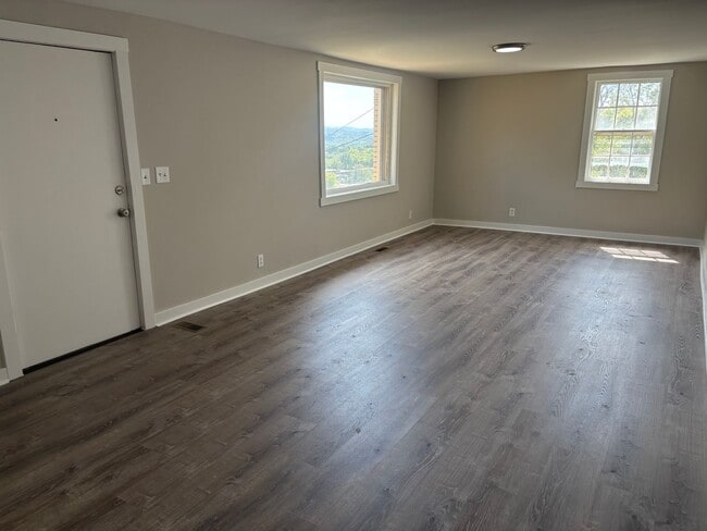 Photo - Newly remodeled house with a great city view!