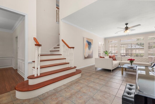 Building Photo - 22007 Crossbrook Dr