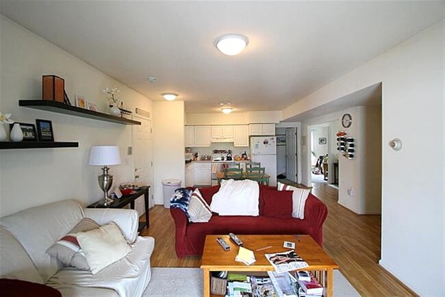 Photo - 11 Kent Ct Unidad 1