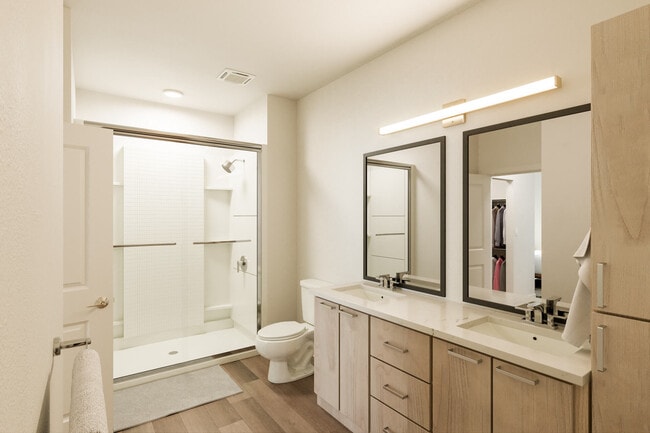 Photo - Heyday Oak Creek