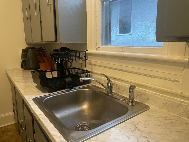 Photo - 826 N Aurora St Unit 2