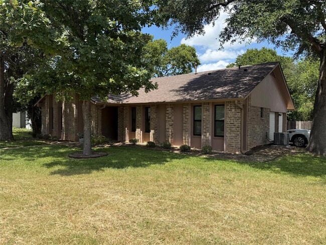 Photo - 1010 Speer Ln