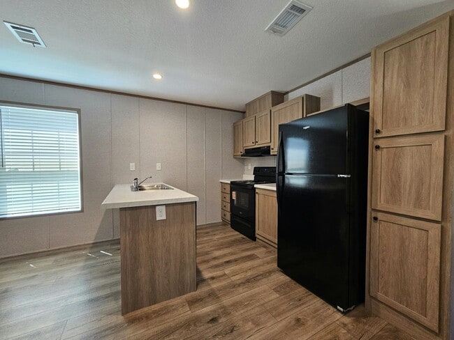 514 Suwanee Dr