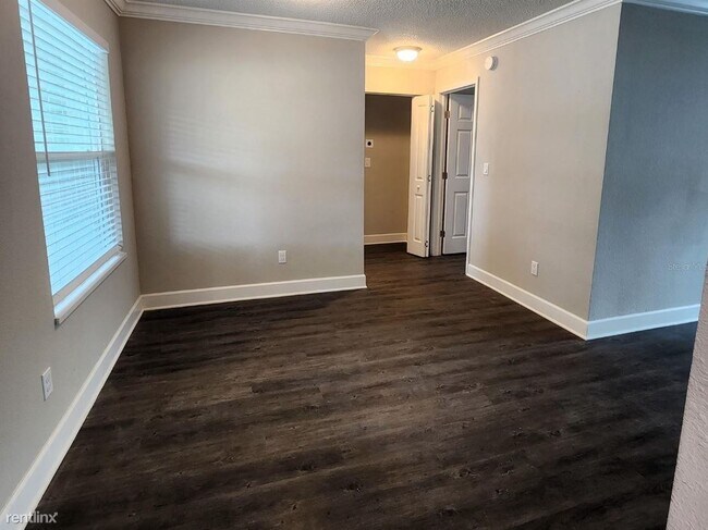 Photo - 2 br, 2 bath Condo - 2568 Woodgate Bouleva...